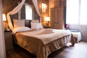 Гостиница Les Chambres de Amelie B&B  Болонья